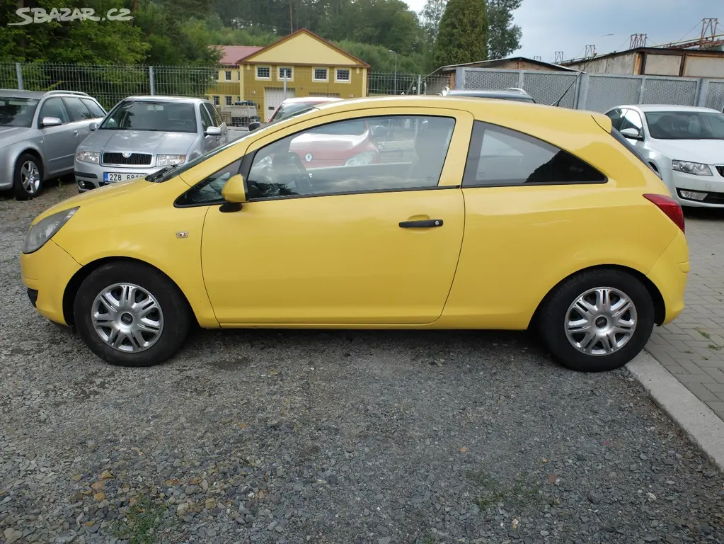 Opel Corsa 1,2i, LPG - fotka 4