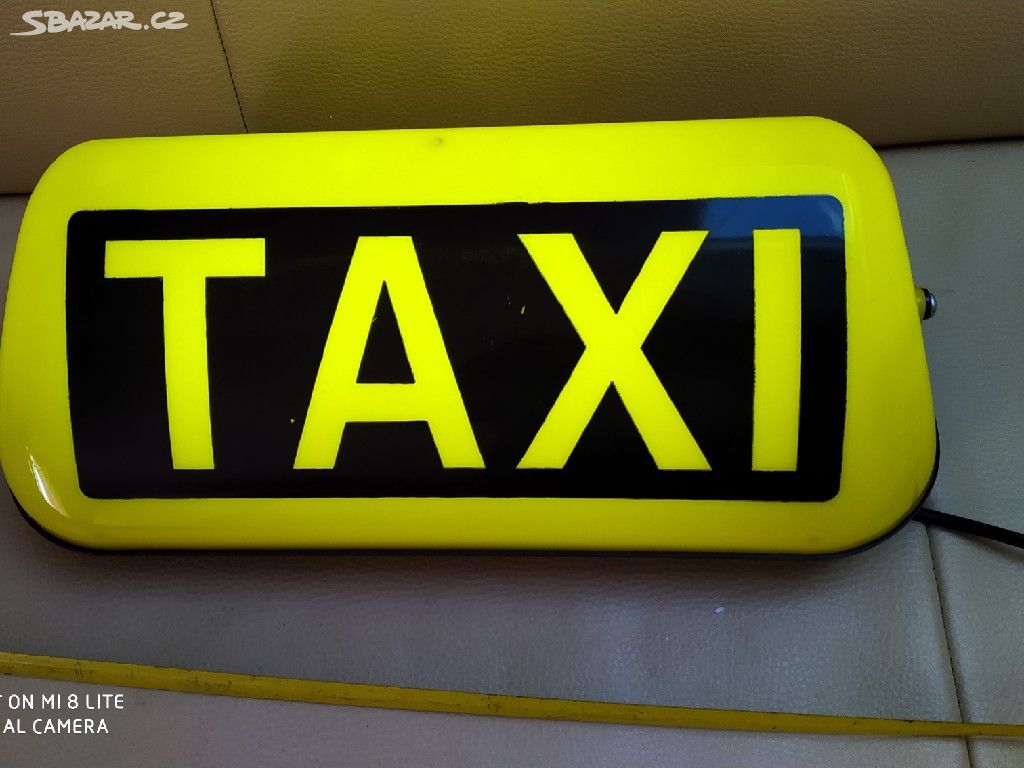 Magnetický taxi transparent - svítilna LED