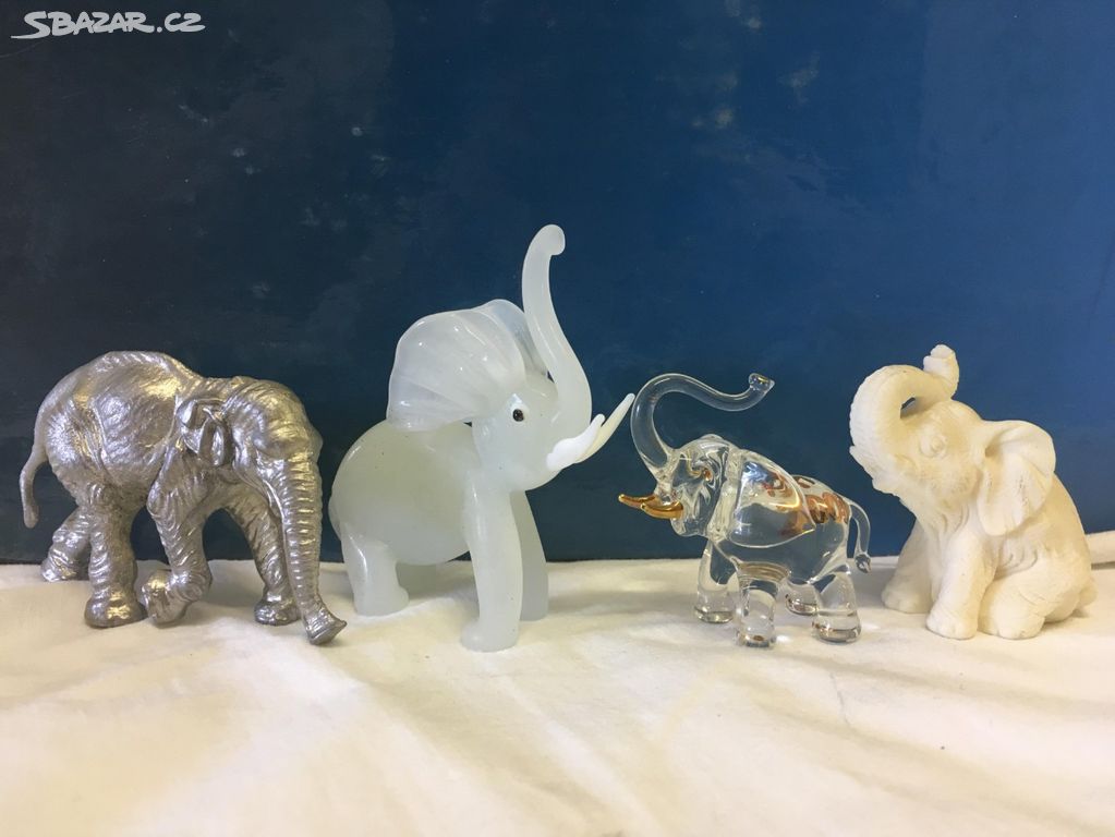 Figurky slonů V.