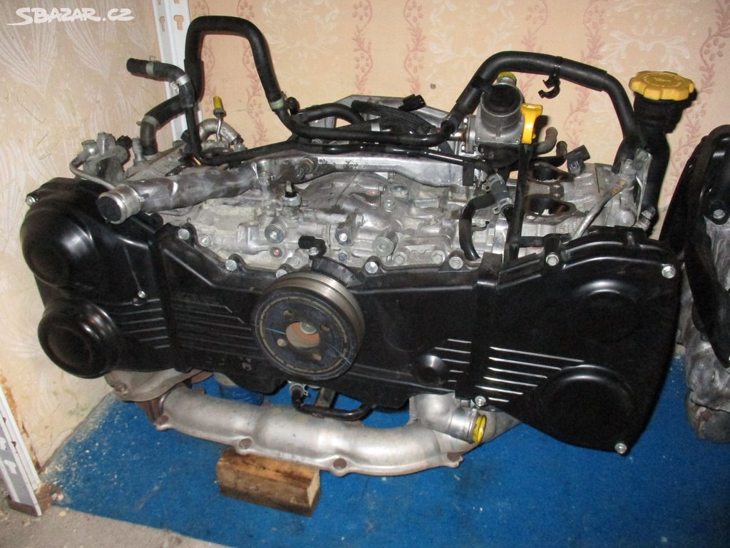 Subaru Impreza STI 2010 - motor boxer EJ257