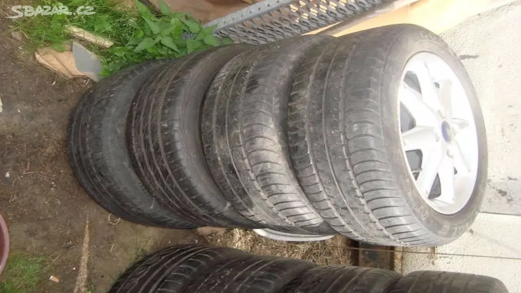 Kola Ford elektrony, R 16