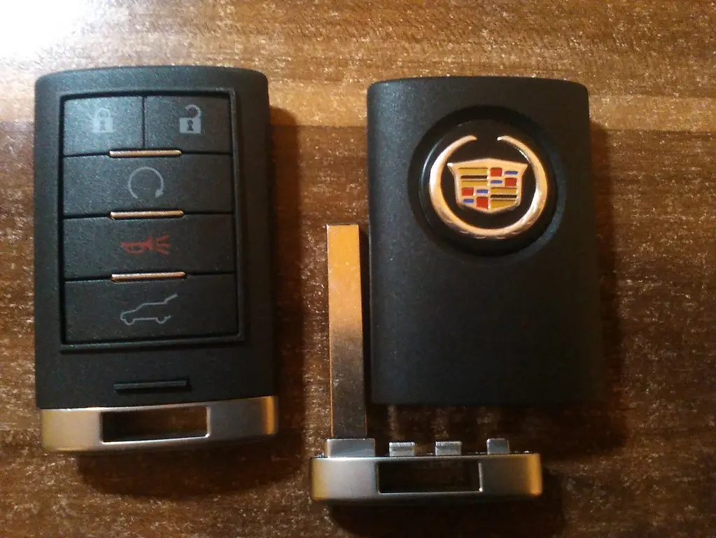 Autoklíč Cadillac ATS, SRX, XT5 - KEYLESS - Praha 9 - Bazar - Sbazar.cz