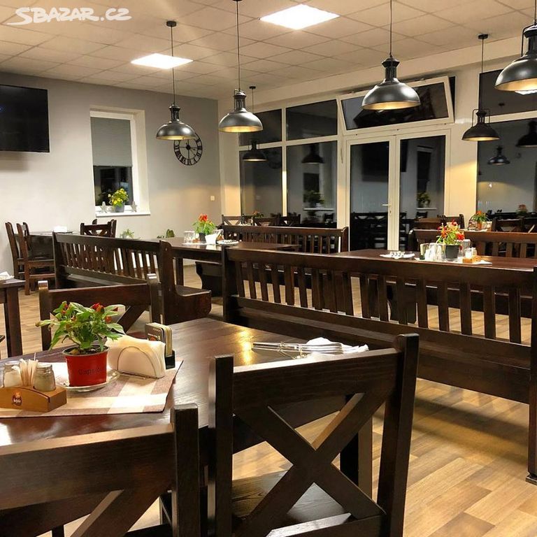 Nové Levné stylové dřevěné lavice do restaurací