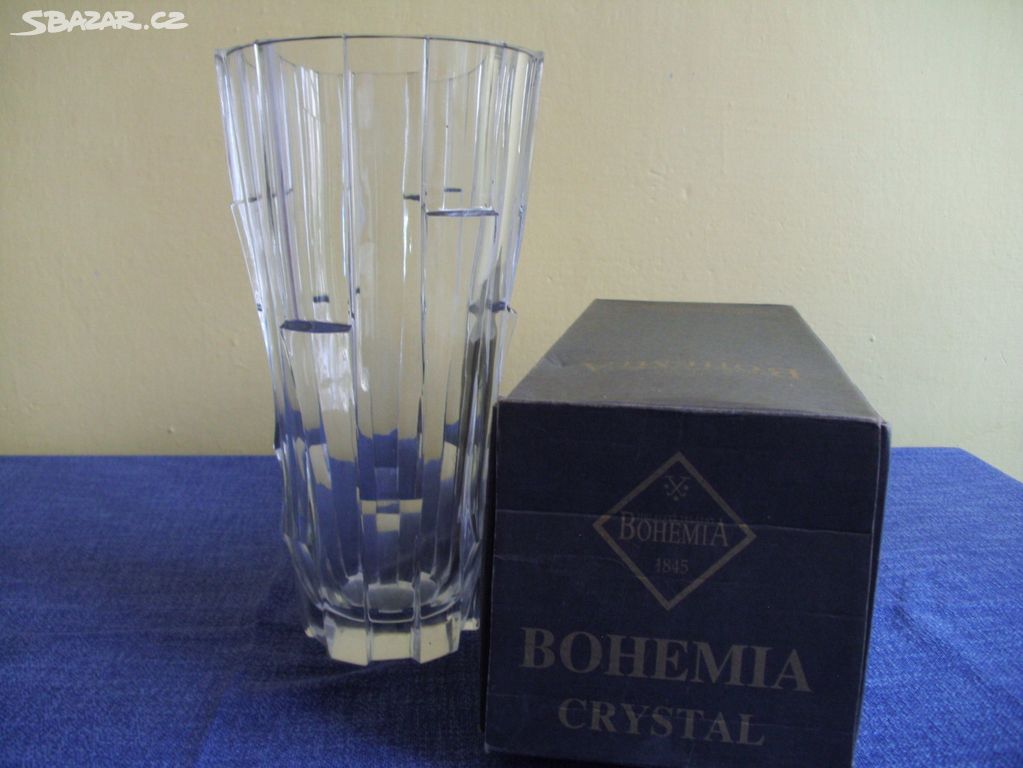 NOVÁ váza Bohemia Crystal (dárek, svatba...)
