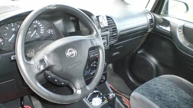 prodam opel zafira r.v. 2001,zelenoseda metaliza,7 - fotka 5