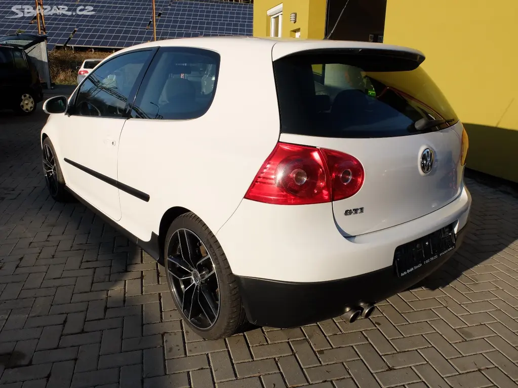 VW Golf GTI 2,0 TFSI, DSG - fotka 5