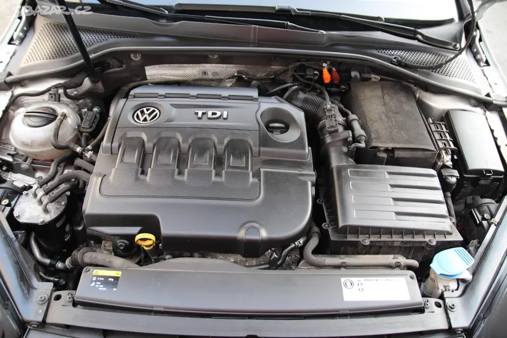 MOTOR DFG DFGA 2.0 TDI 110 KW VW GOLF VII - Benecko - Bazar - Sbazar.cz