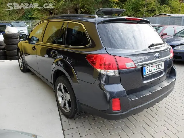 Subaru Outback 2,0 D, 1.majitel, koupeno v ČR8 - fotka 4