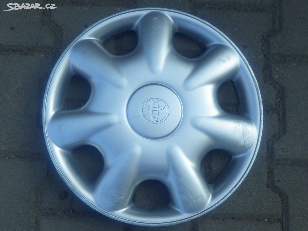 1ks originál poklice Toyota 14"