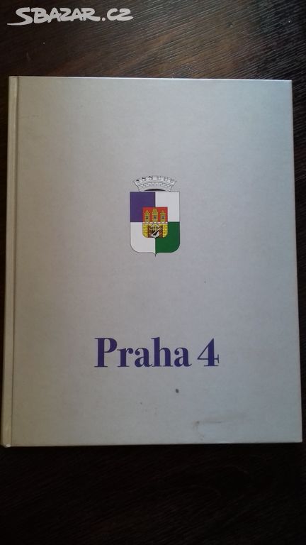 Praha 4, 2001, plná fotografiíí, 242 stran (188)