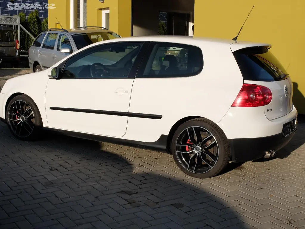 VW Golf GTI 2,0 TFSI, DSG - fotka 3