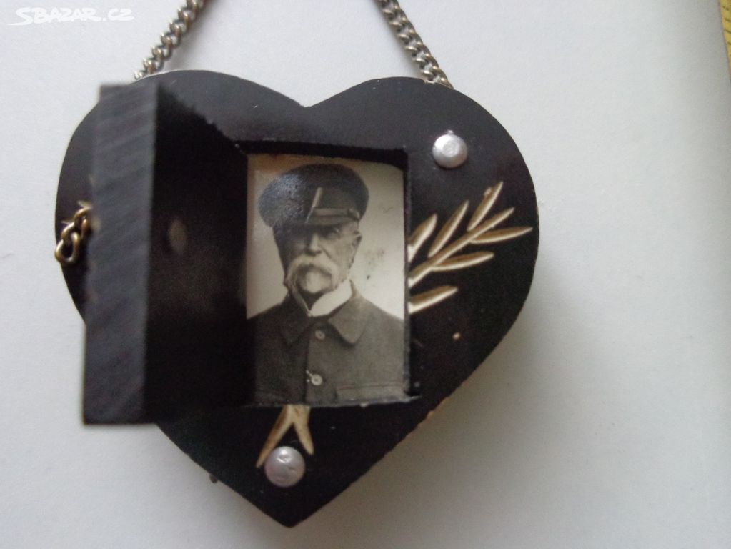 Retro smuteční odznak - medailonek - Masaryk