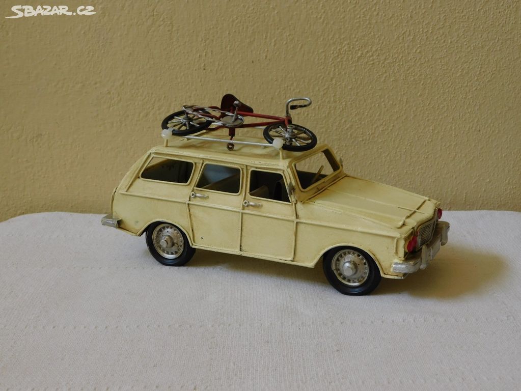 Kovový model auta - osobní kombi