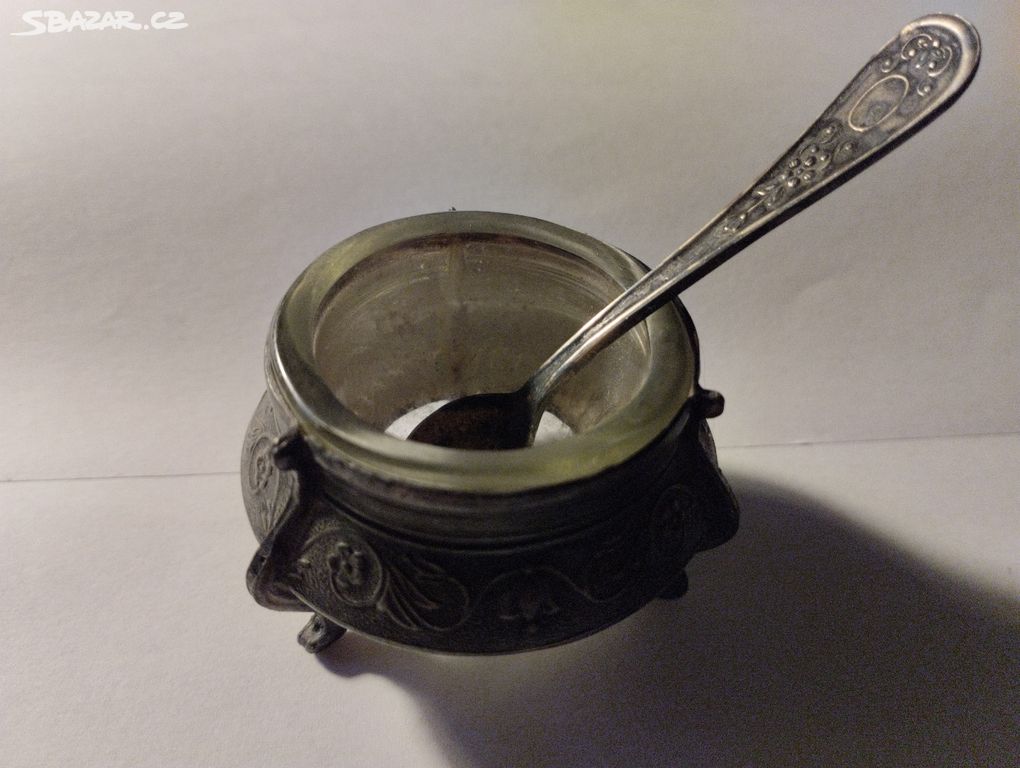 Starožitná miska s lžičkou na kaviar značená
