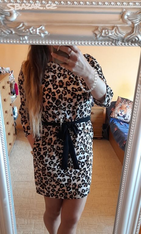 H&M elegantní leopardí šaty s kapsami
