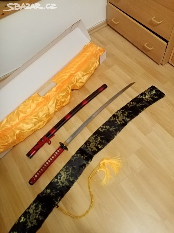 Nový samurajsky meč.