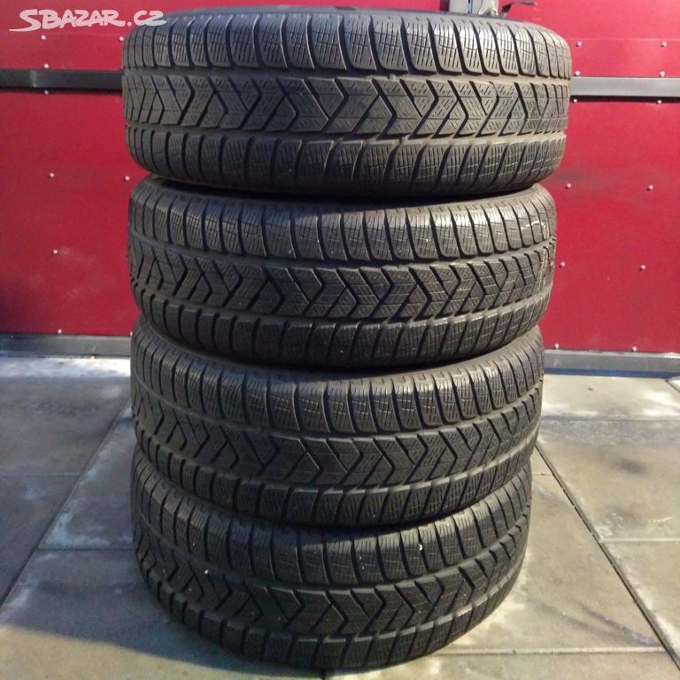 17"HEZKÉ ZIMNÍ PNEU 225/60,R-17" PIRELLI 4-KUSY