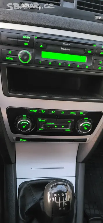 Škoda Octavia combi TDI 77 kW Elegance Tažné-TOP - fotka 6