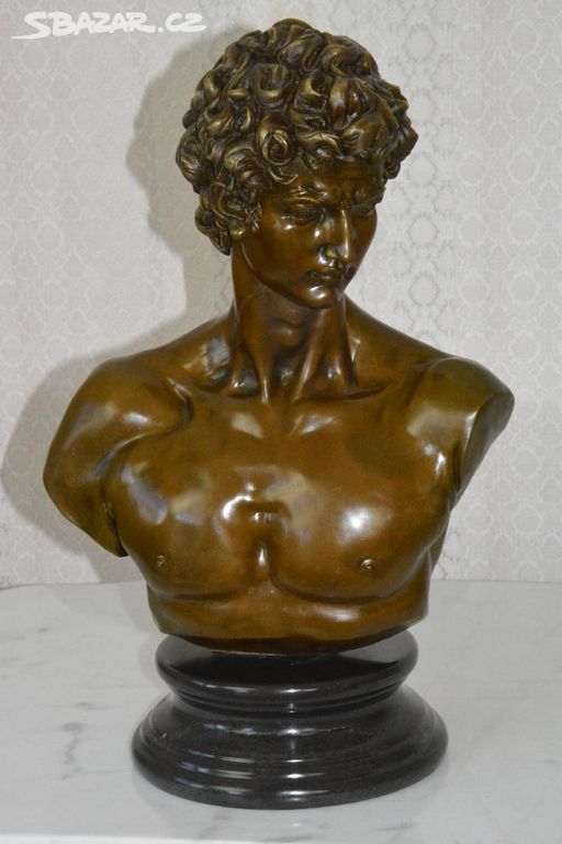 Bronzová bysta - Michelangelo na mramoru