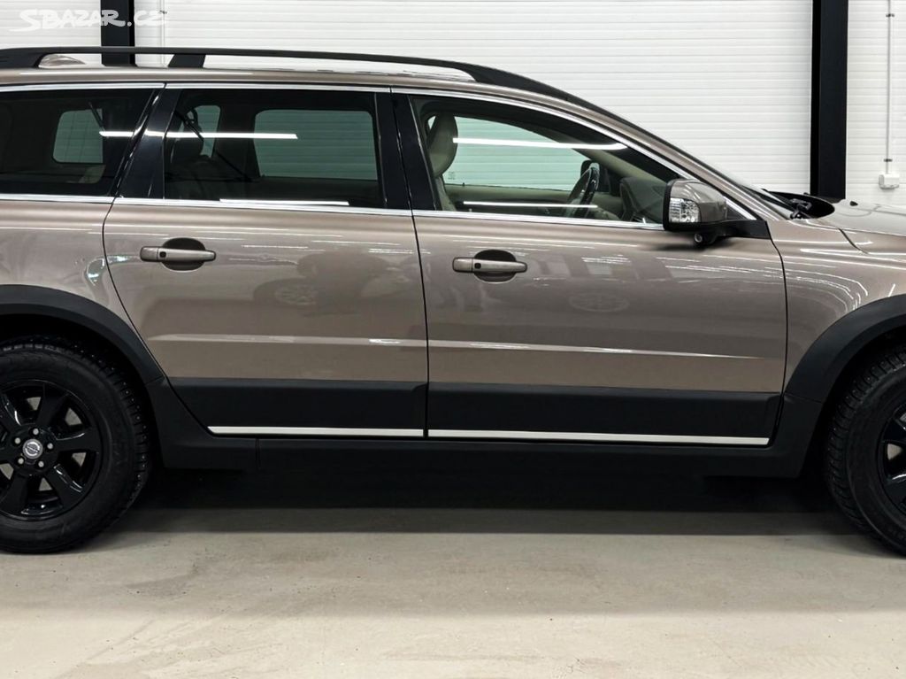 Volvo XC70 D5 AWD AUT SUMMUM 185hp - PRODÁNO