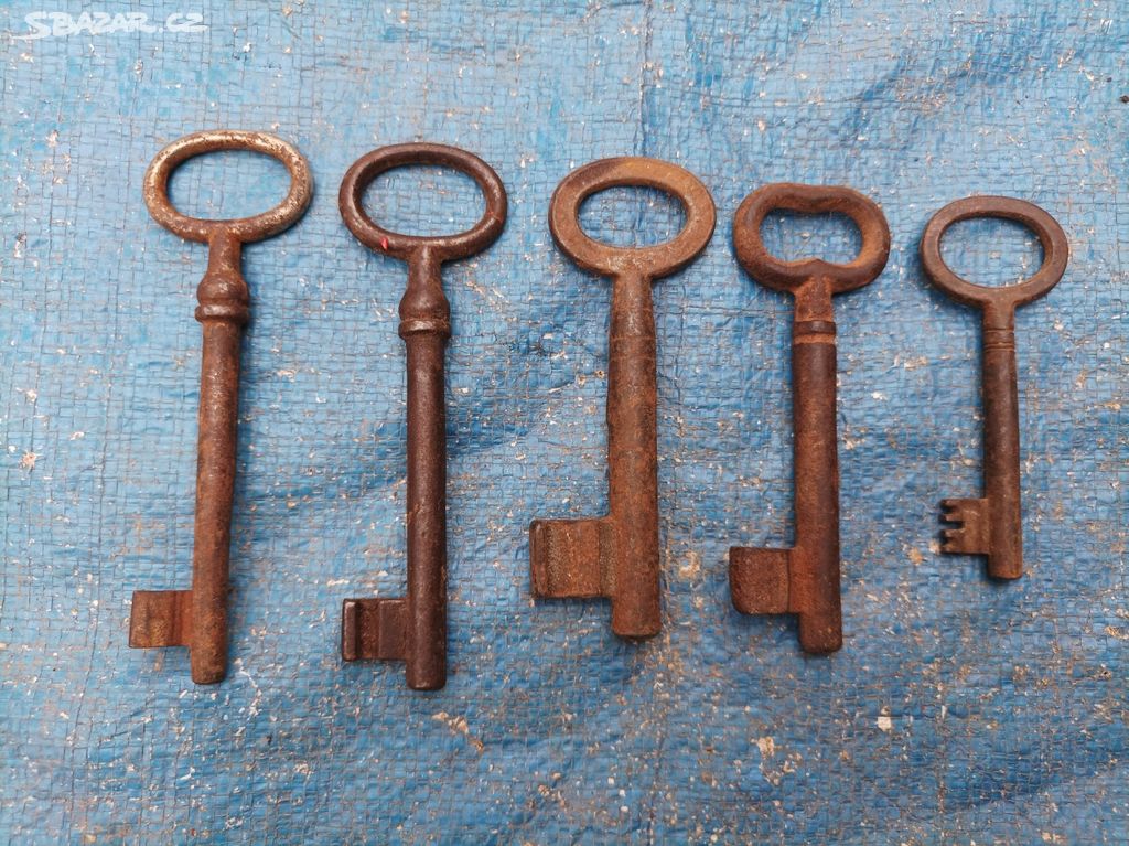 Staré klíče, 5 kusů