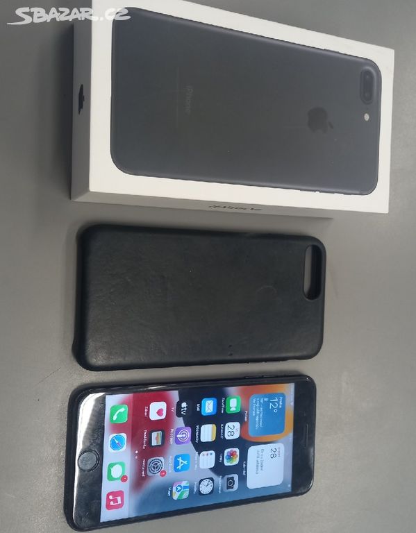 Prodam Apple iPhone 7 plus 32gb black