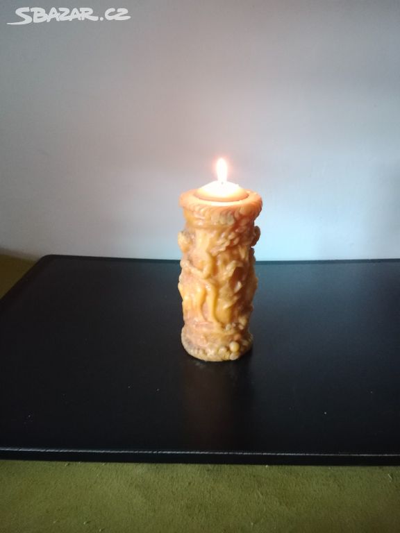 Svíčka velká zdobená ručně odlévaná