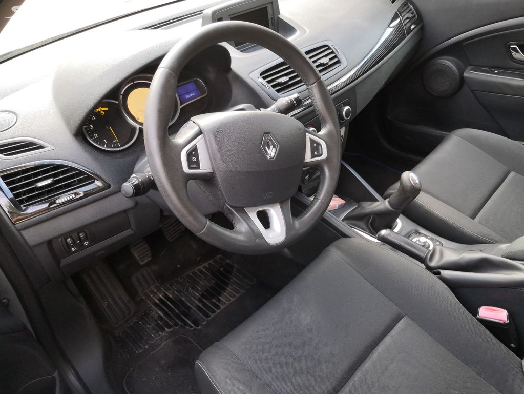 Renault megane 1.5 dci (2011)1