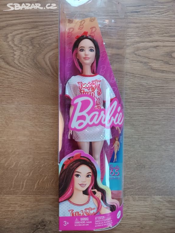 Panenka Barbie fashionistas 214