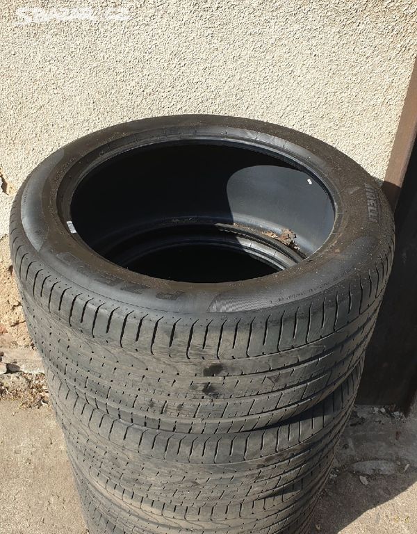 Pirelli 315/40 R21 111Y a 275/45 R21 107Y letní