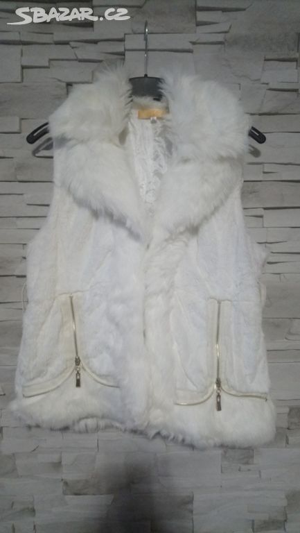 3262. Chlupatá bílá vesta Diamant Angel, vel. XL