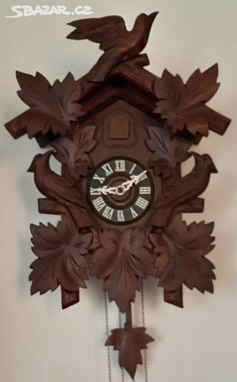 Dřevěné kukačkové hodiny