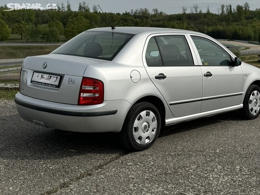 Pronájem půjčení auta - Škoda Fabia Sedan