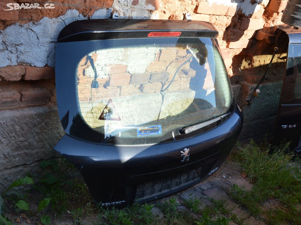 Zadní víko dveře kufru sklo Peugeot 207