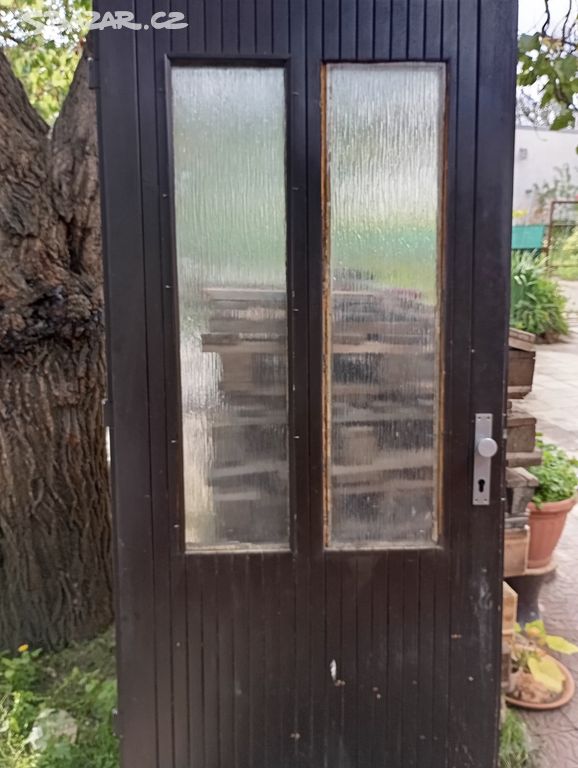 Dřevěné venkovní dveře