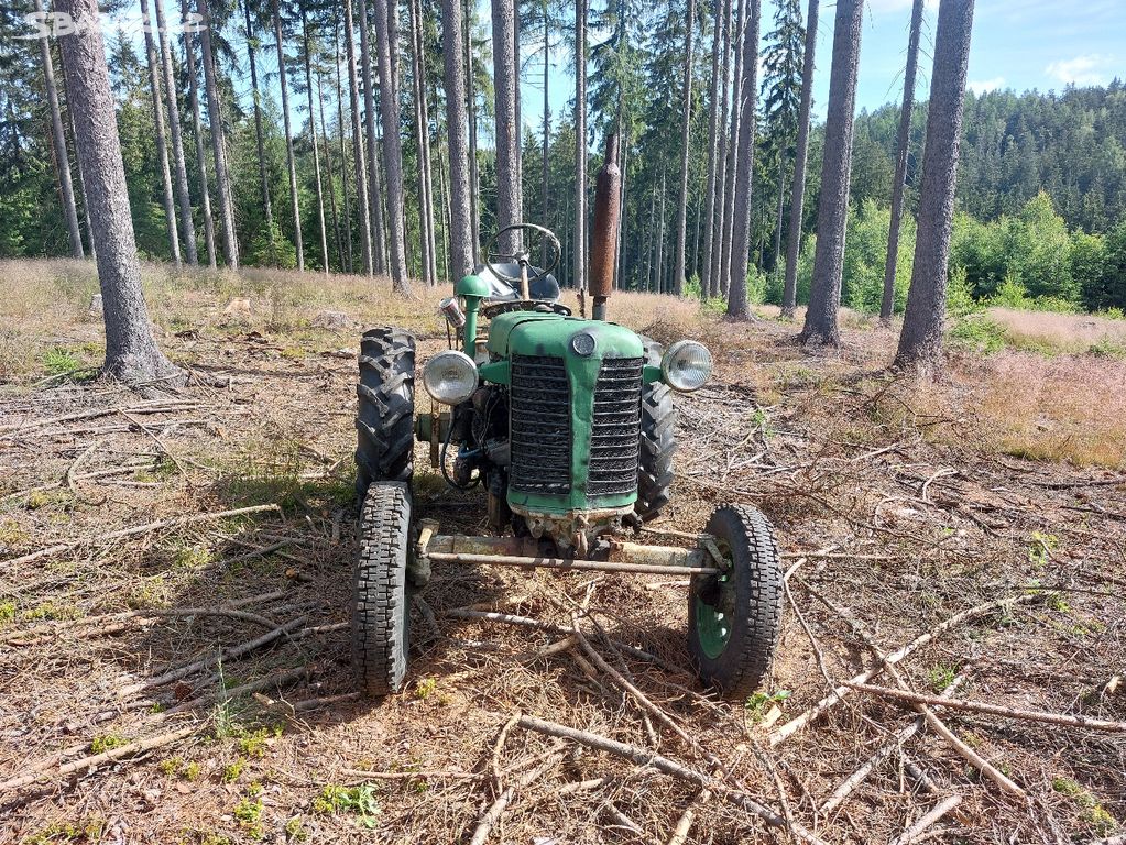 Prodám traktor Zetor 25 A s hydraulikou.