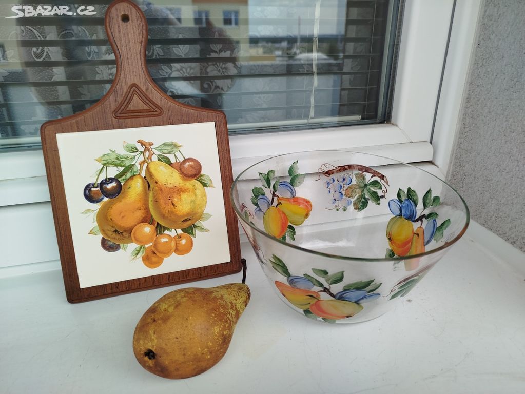 Prkénko s kachlí, malovaná miska motiv ovoce