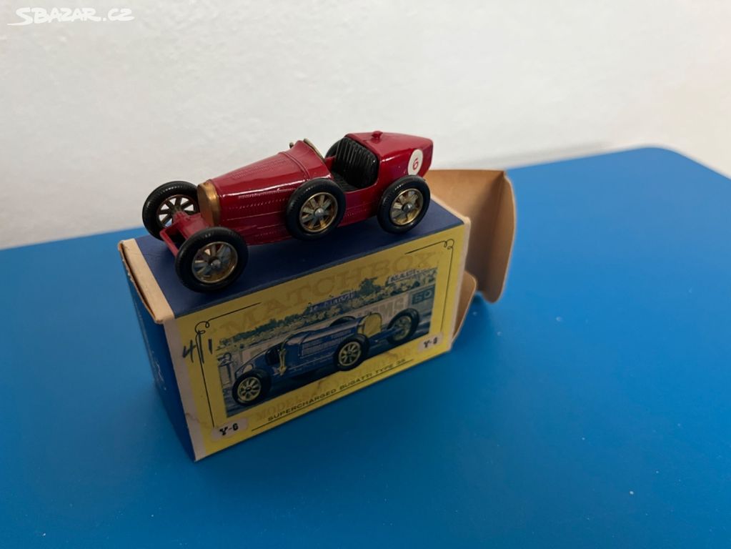 Matchbox Yesteryear Bugatti Y-6 s krabičkou