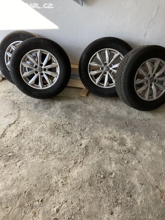 Alu kola se zimní pneu 235/65 R17 AUDI Q5