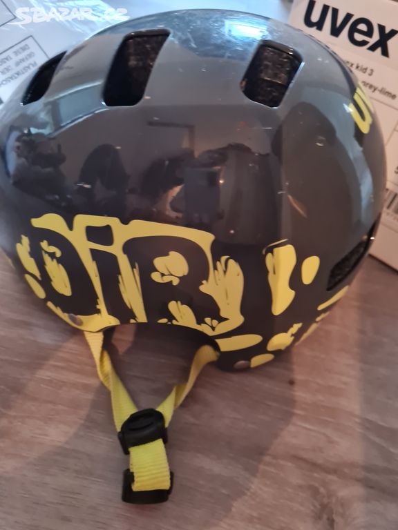 chlapecká helma Uvex