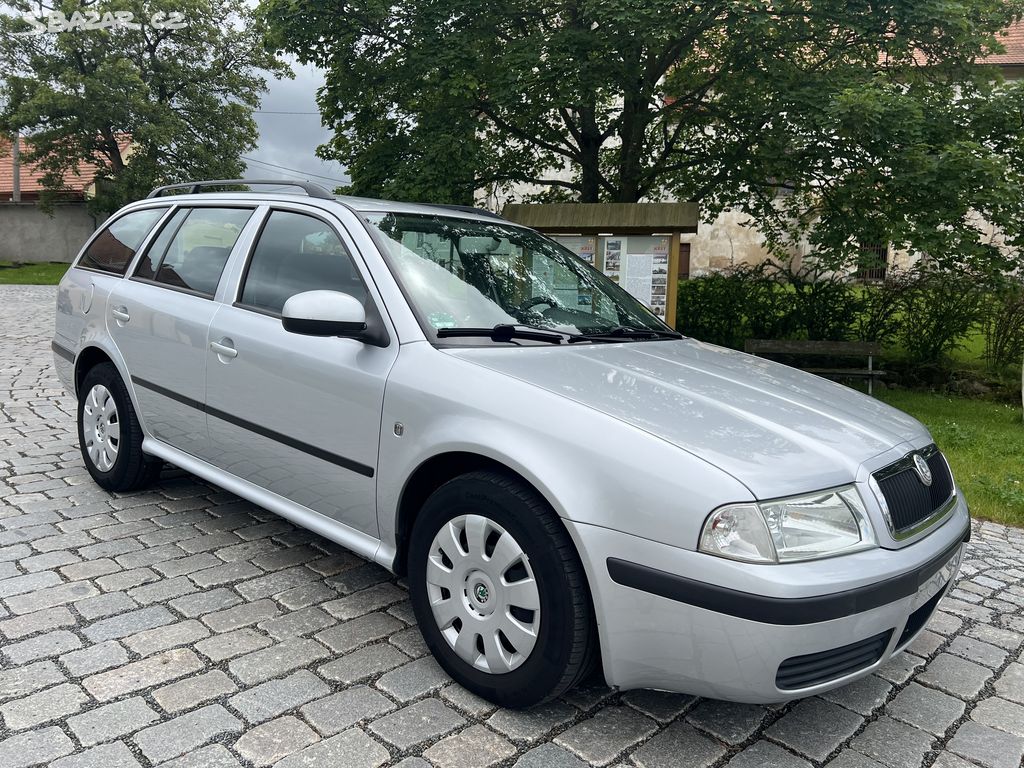 Škoda Octavia 1.6 75Kw Tour