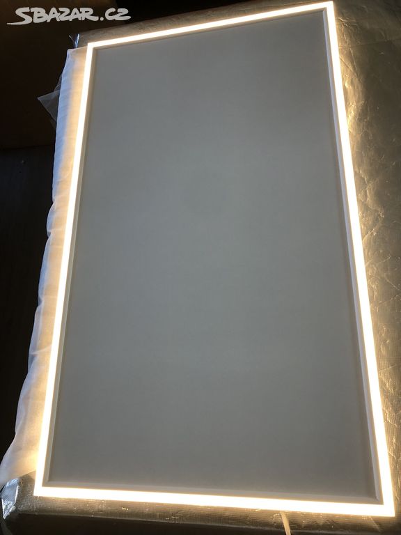 Stropní infračervený panel s LED osvětlením 800W