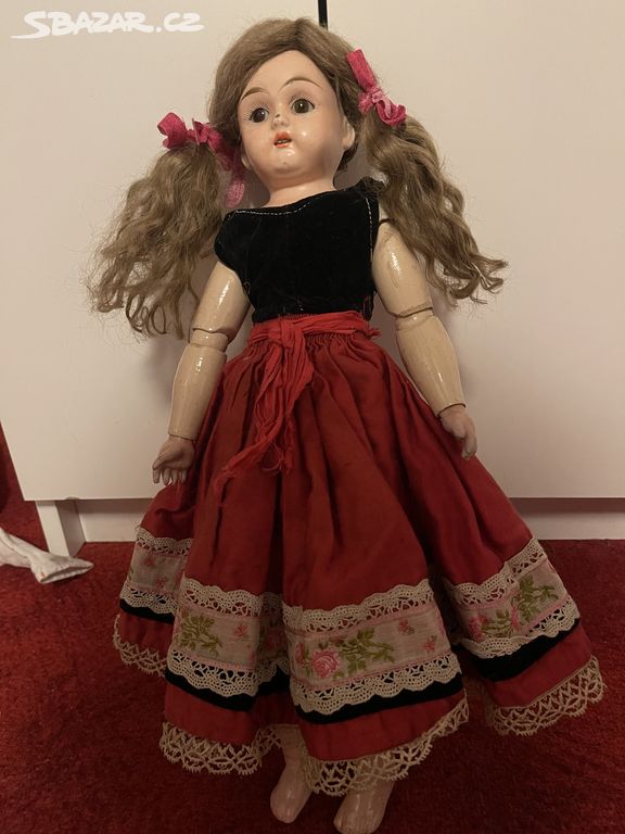 Stara znacena panenka kloubova cca 44 cm