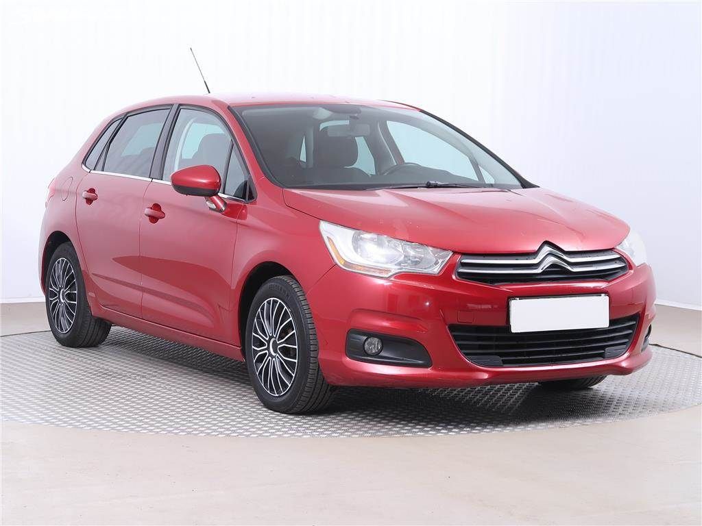 Citroën C4, 1.4 16V, nová STK, zamluveno