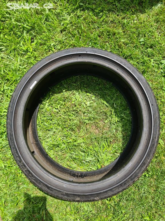 2x Letní pneu Pirelli 245/35 R20 Runflat (RSC)