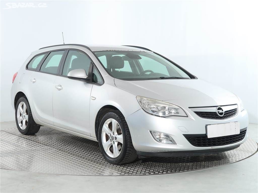 Opel Astra, 1.7 CDTI, po STK, Tažné