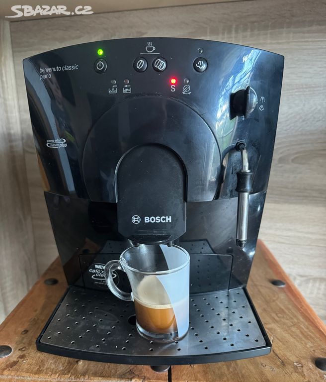 Automatický kávovar Bosch s mlýnkem