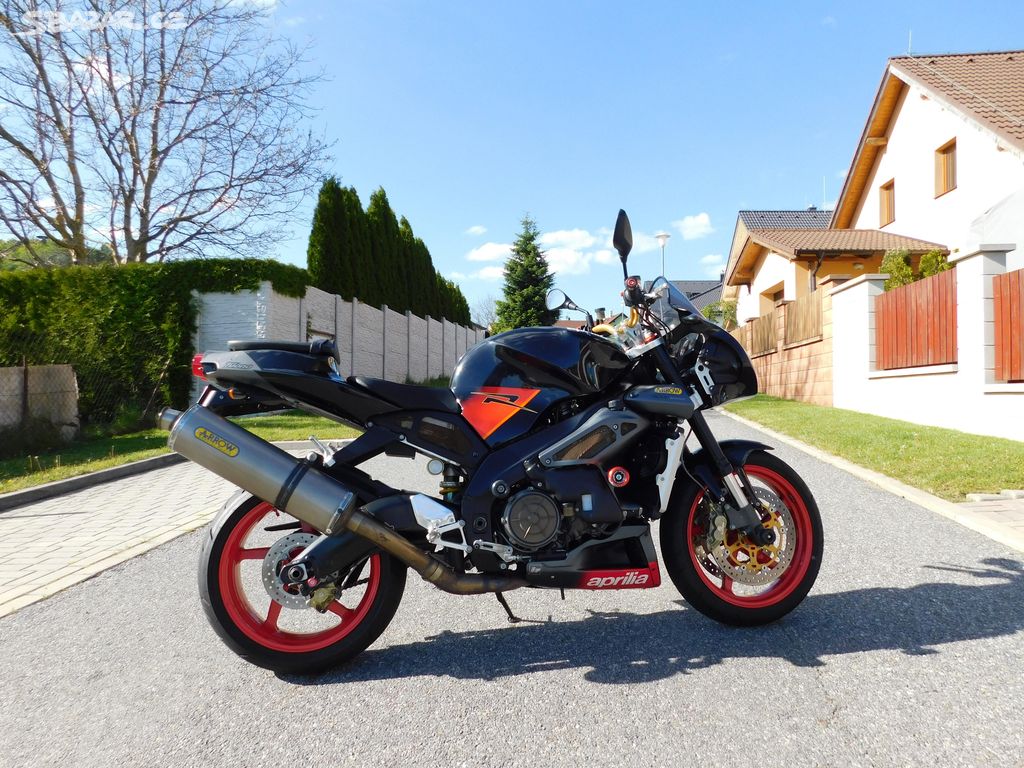 Aprilia Tuono 1000R