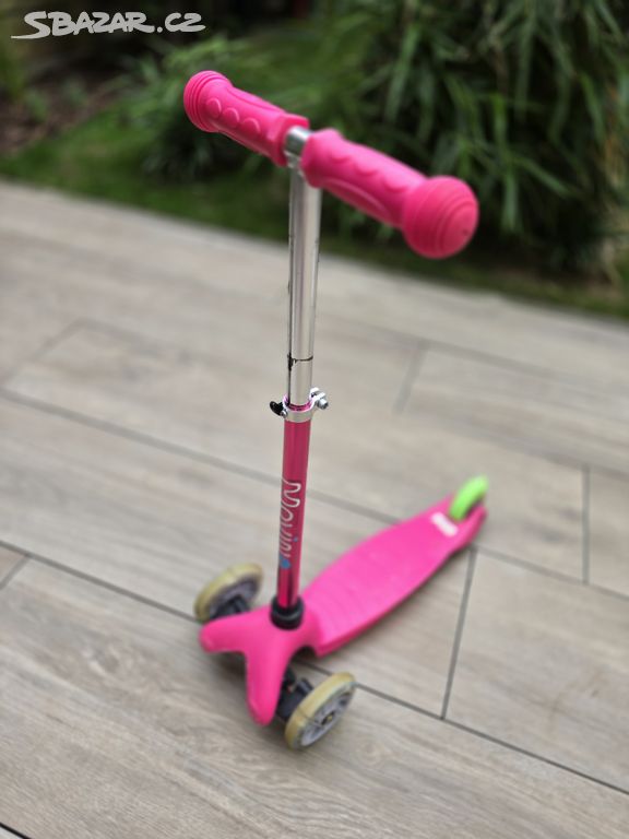 Koloběžka - MINI SCOOTER se svítícími kolečky