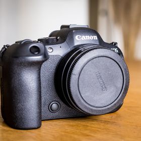 Obrázek k inzerátu: Canon R6 mark II